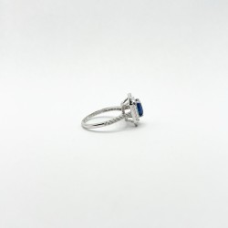 Anillo Cuadro Zafiro Doble Halo De Diamantes – Victoria Fine Jewelry