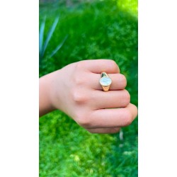 Anillo Ajustable Con Virgen Milagrosa De Madre Perla – Victoria Fine Jewelry