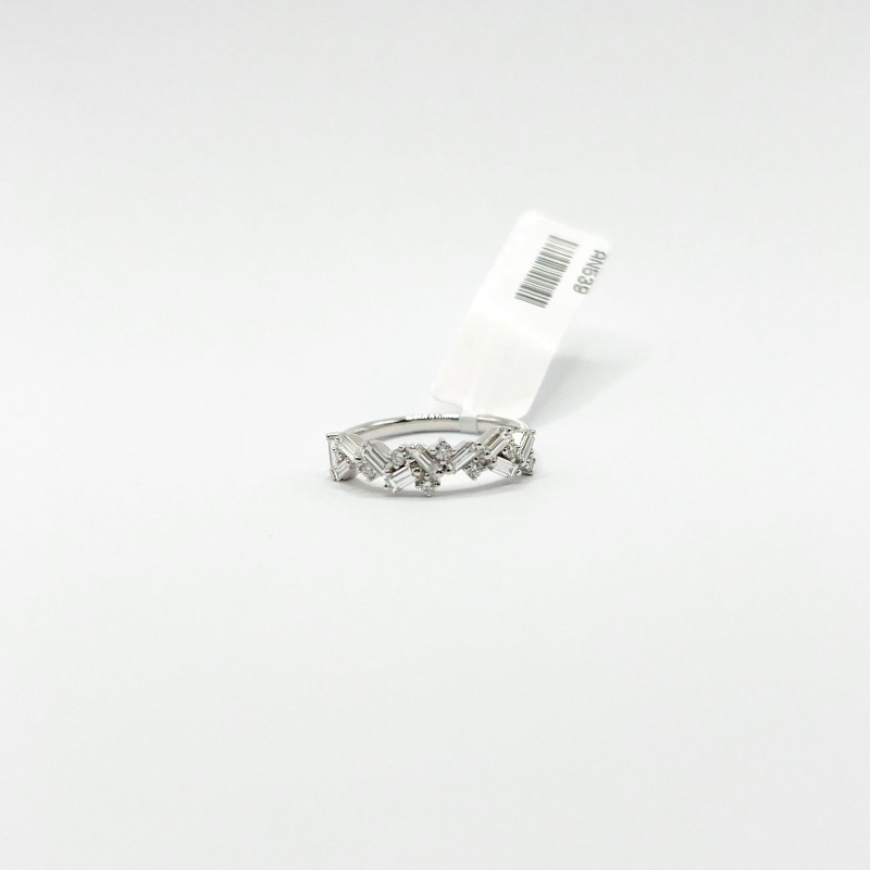 Anillo De Diamantes Baguette – Victoria Fine Jewelry