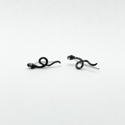 Aretes Climber Serpientes Diamante Negro – Victoria Fine Jewelry