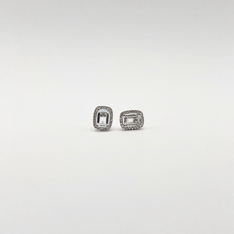 Aretes Cuadro Topacio Blanco Con Halo De Diamantes – Victoria Fine Jewelry