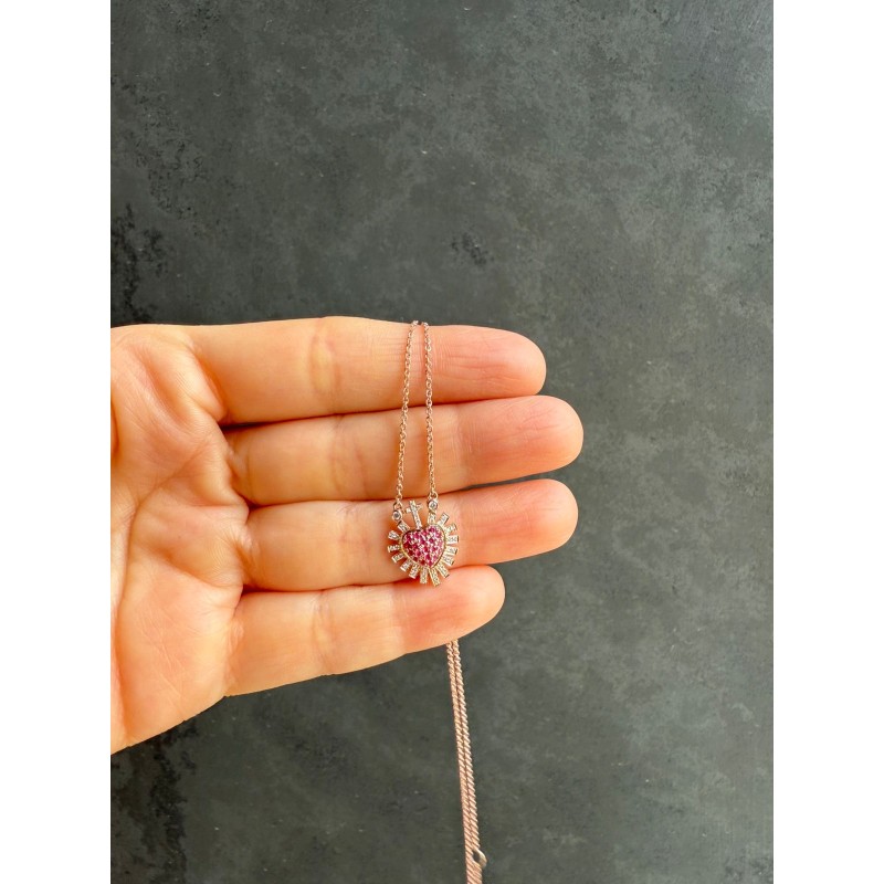 Collar Sagrado Corazón Rubí Con Diamantes – Victoria Fine Jewelry