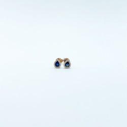 Aretes Gota Zafiro Mini – Victoria Fine Jewelry