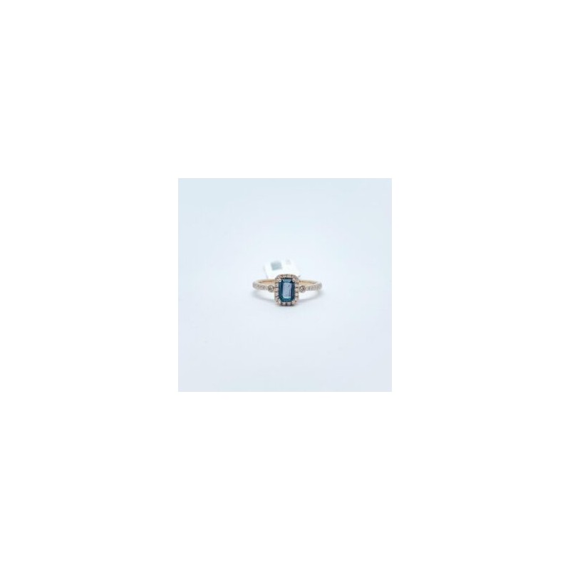 Anillo Cuadrado Topacio London – Victoria Fine Jewelry