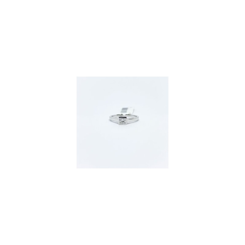 Anillo con Diamante Princess – Victoria Fine Jewelry