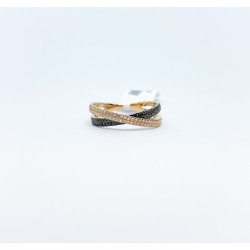 Anillo Cruzado de Diamantes con Diamantes Negros – Victoria Fine Jewelry