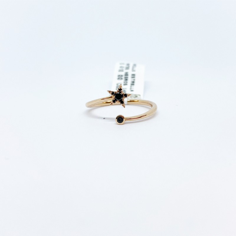 Anillo Estrella de Diamante Negro – Victoria Fine Jewelry