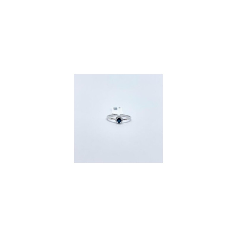 Anillo Redondo Zafiro Con Halo De Diamantes – Victoria Fine Jewelry